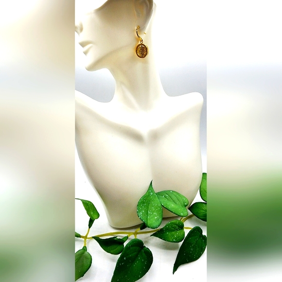 MICHAEL Michael Kors Gold Earrings - Picture 1 of 4